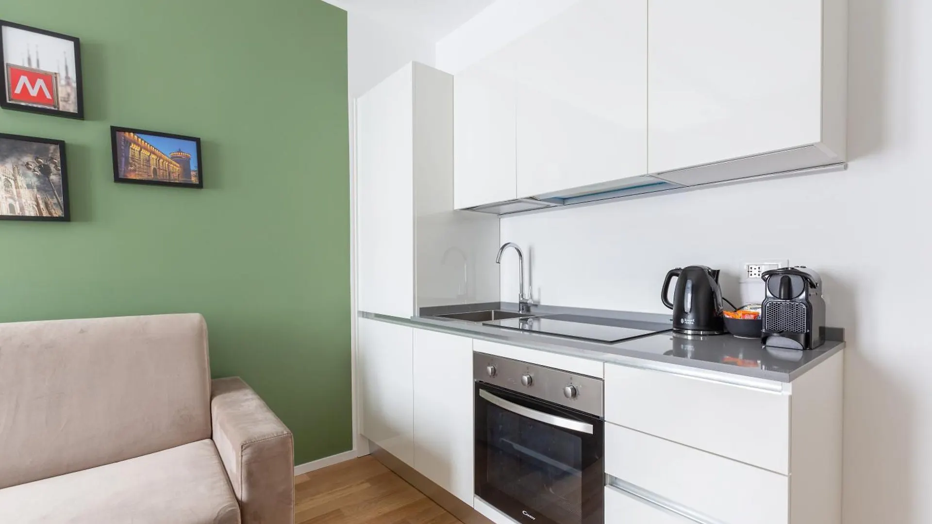 Corso Sempione Modern Flat Apartment Milan
