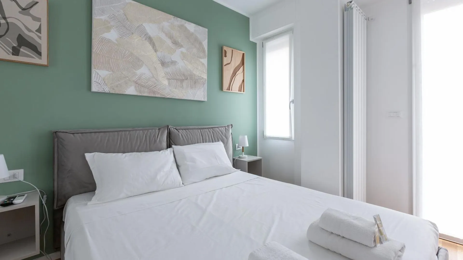 Corso Sempione Modern Flat Apartment Milan