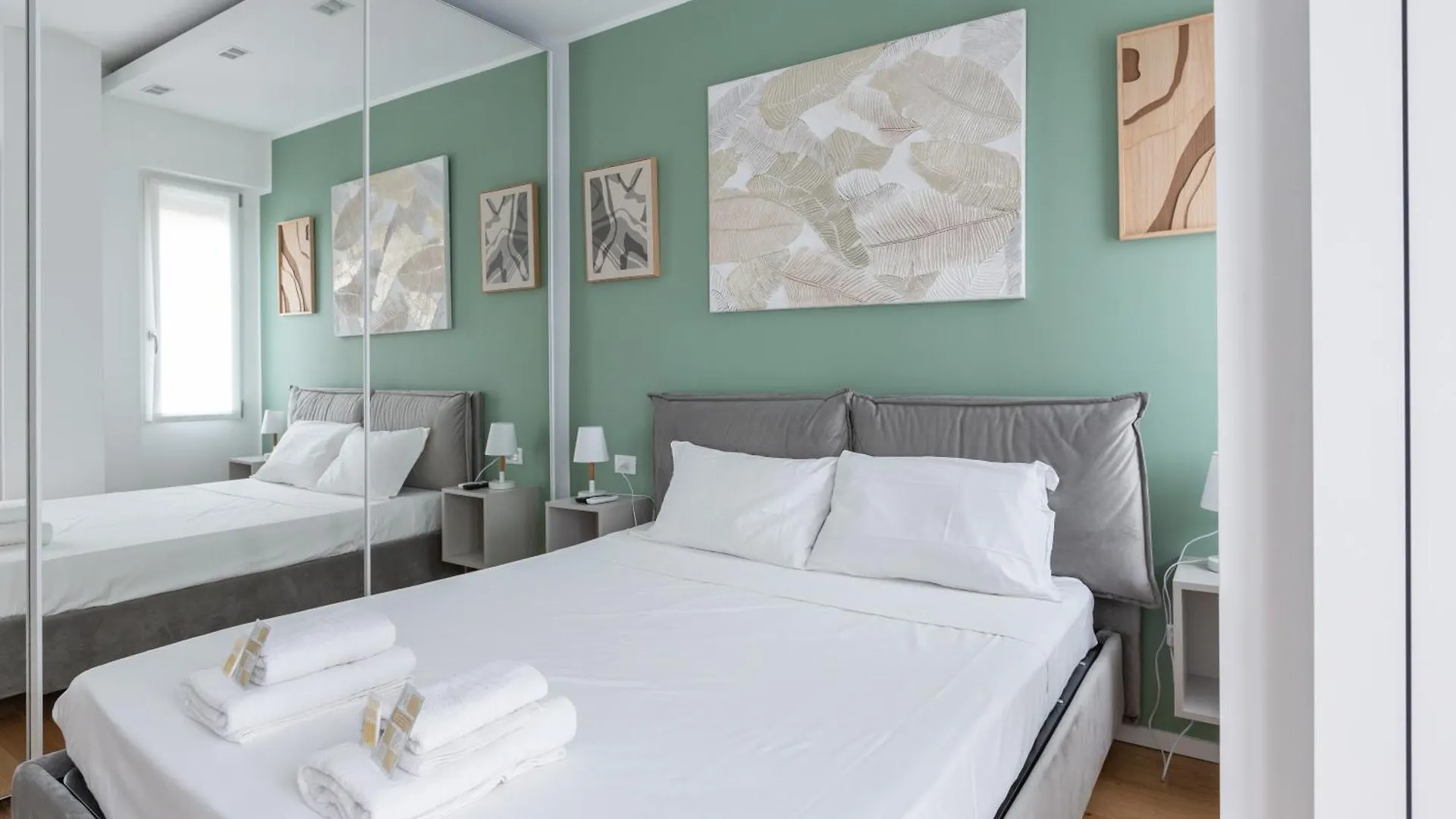 דירות מילאנו Corso Sempione Modern Flat איטליה
